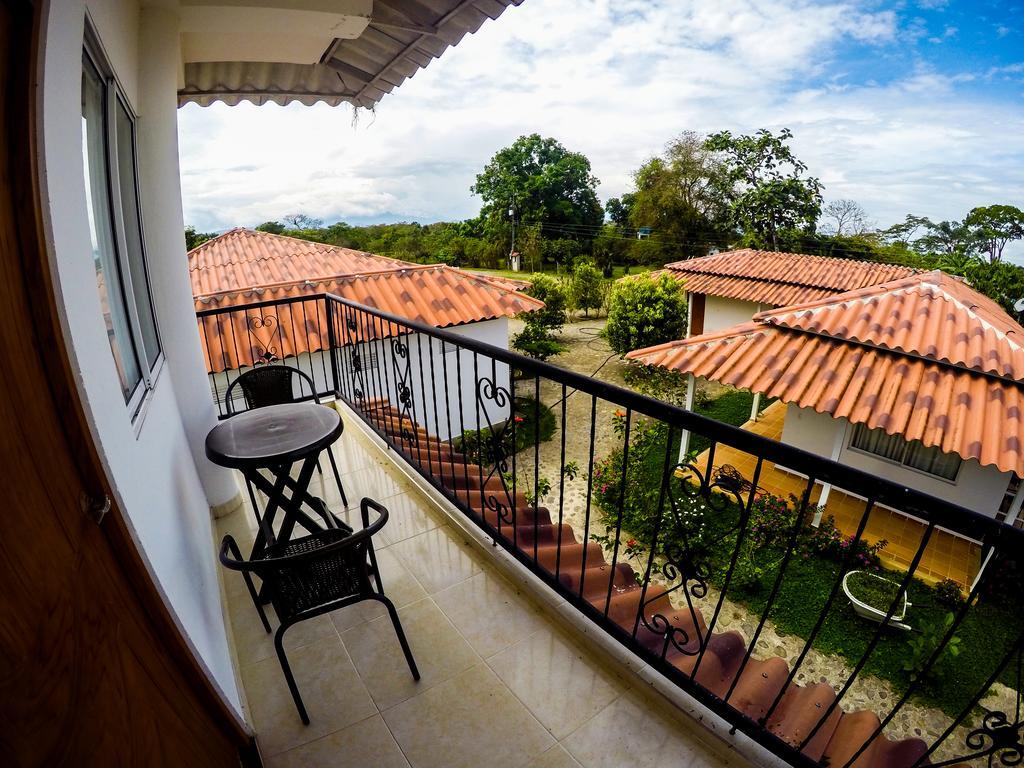 Hotel Campestre Mastranto Вильявисенсио Экстерьер фото