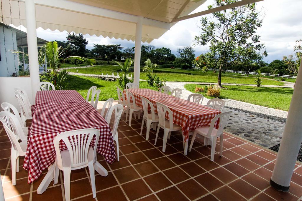 Hotel Campestre Mastranto Вильявисенсио Экстерьер фото